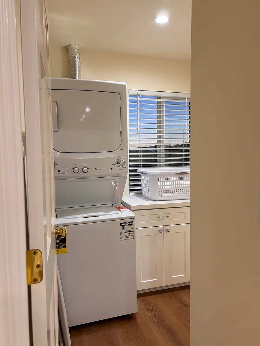 Building Photo - 1404 N Brighton St #1404