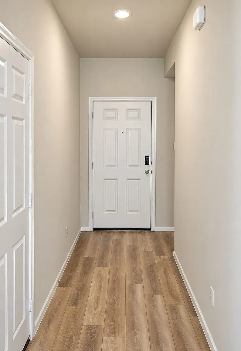 3 bed, 1270 sqft, $1,595 — Photo 3