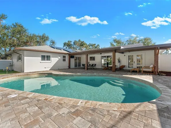 12898 137th Ln, Largo, FL 33774