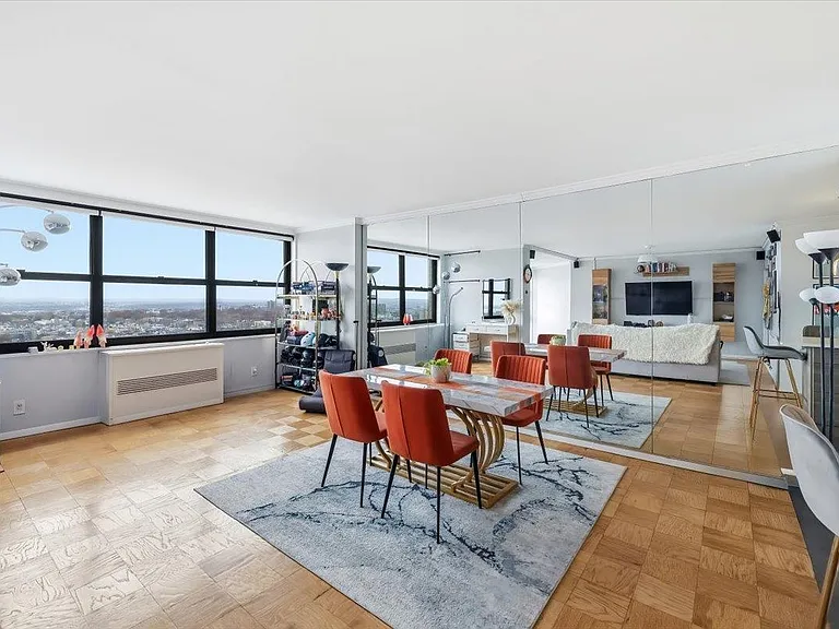 7000 Boulevard #45F — Photo 2