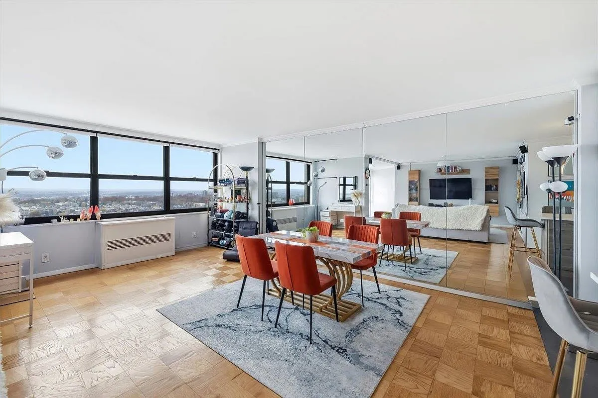 Building Photo - 7000 Boulevard #45F