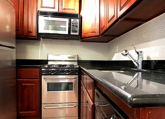 Rented by J Misrahi Realty Corp | media 29