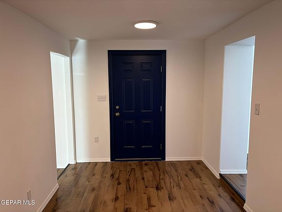 4th image of 1811 Raynolds St