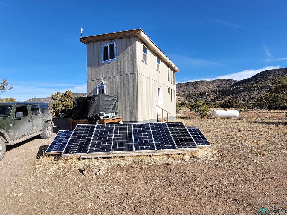 1st image of 235 Sugarloaf Trl