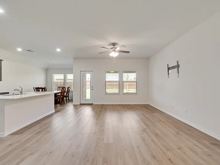 727 Dove Haven Way — Photo 7