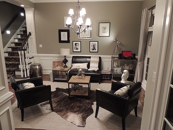 Front Sitting/Dining Room
