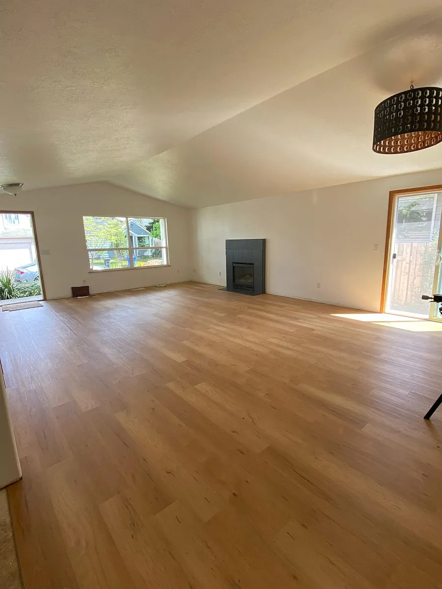 Building Photo - 6925 SE 65th Ave