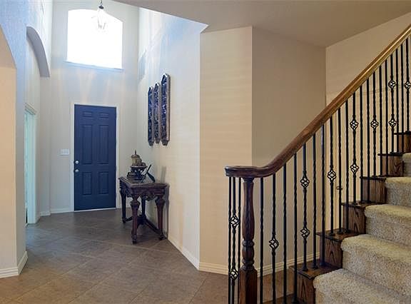 2nd image of 2424 Yuma Dr