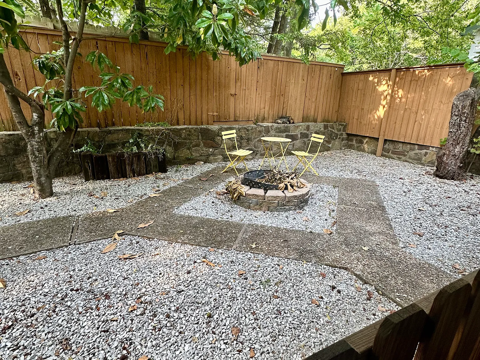 E Carolyn Dr, Fayetteville — Photo 1