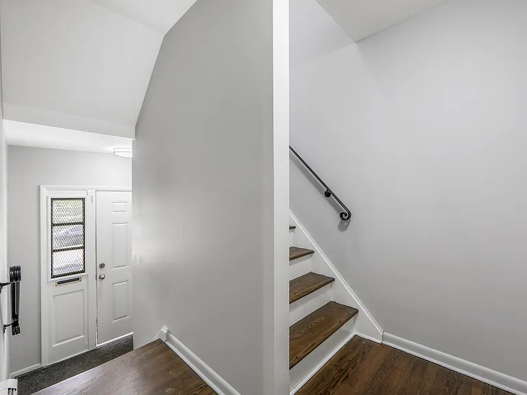 24 Van Vliet Ct #2 — Photo 12