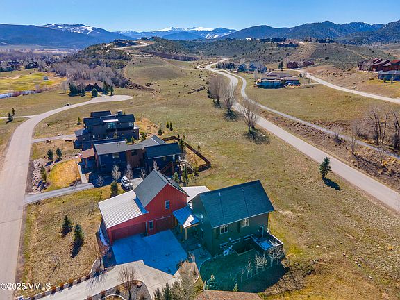 3rd image of 116 Thresher Ct