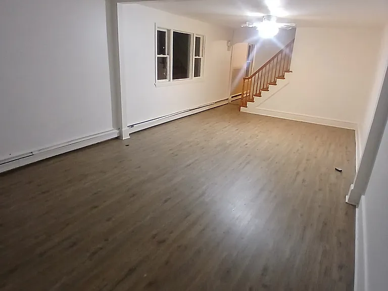 303 E Grove St #2 — Photo 3