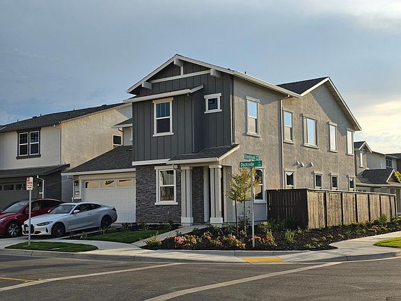 2nd image of 2735 Dockside St