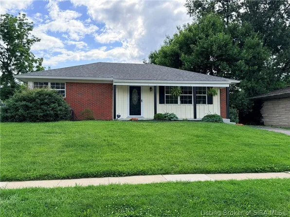 1517 Altawood Drive, Clarksville, IN 47129