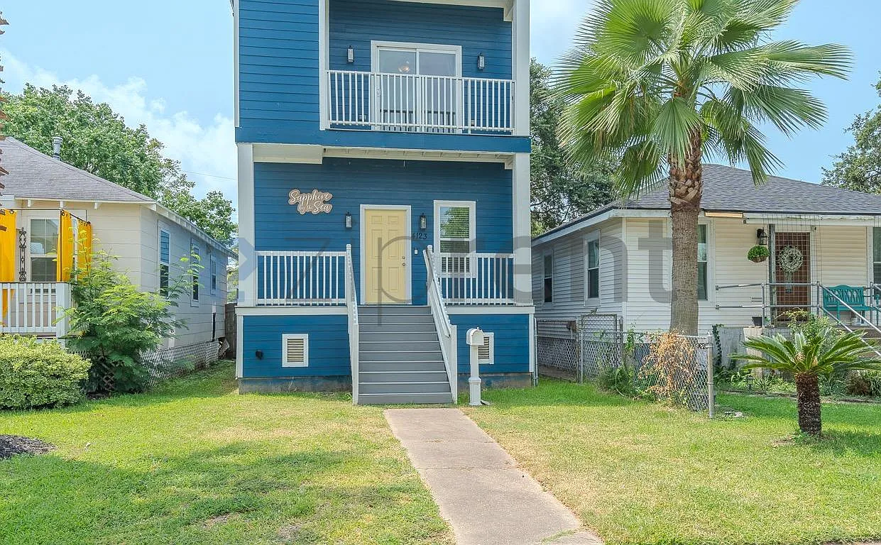 Galveston Outlots — Photo 2