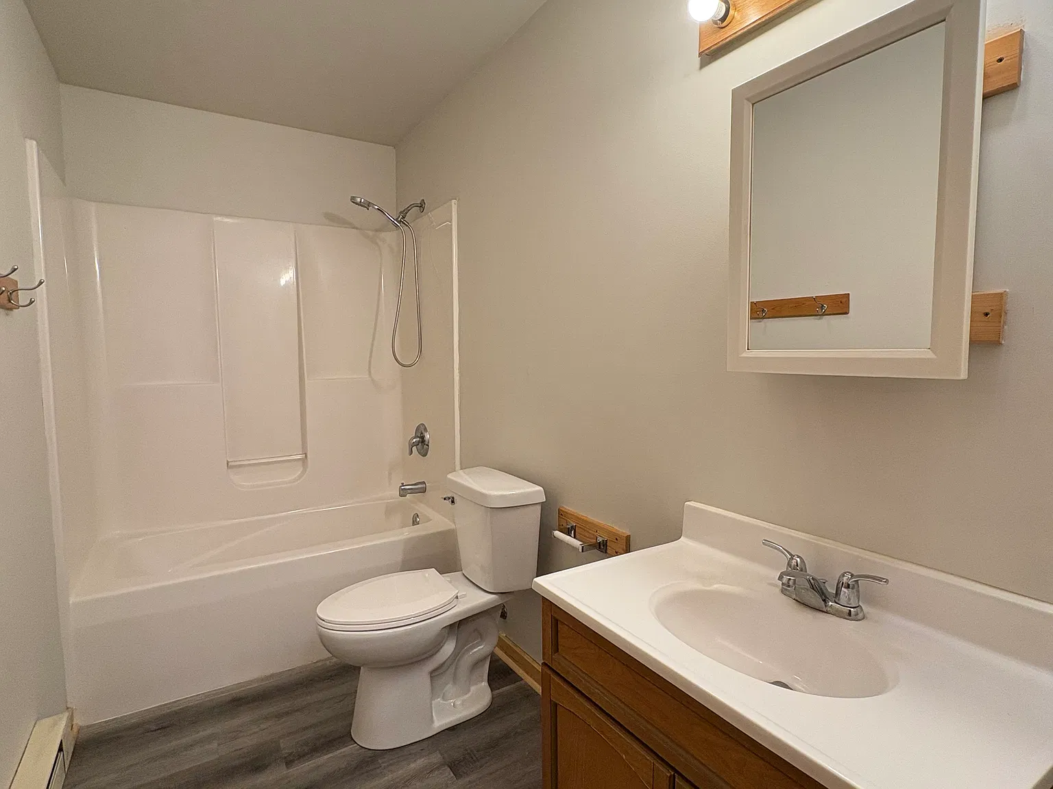 3 bed, 950 sqft, $1,275 — Photo 3