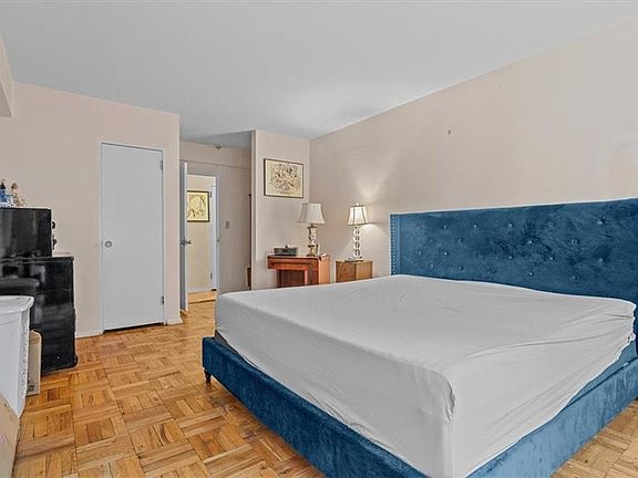 2nd image of 301 E 48th St APT 4C