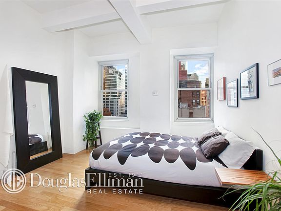 2nd image of 88 Greenwich St APT 712