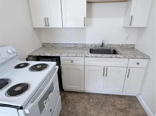 801 N H St APT 1, Lake Worth, FL 33460