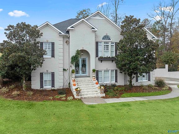 2nd image of 1003 Heritage Dr