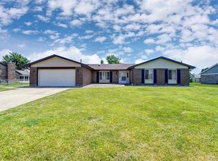2390 N Knoll Dr, Dayton, OH 45431