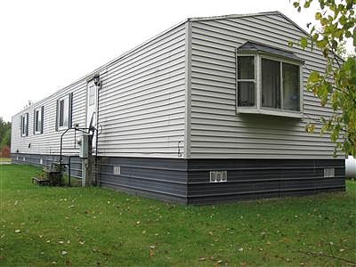 3rd image of 410 Lake St Lot 10