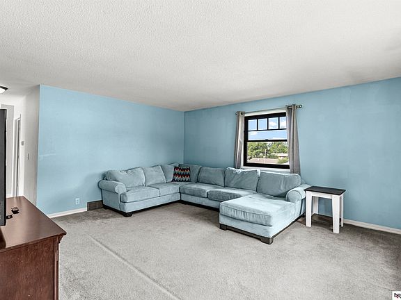 4th image of 3111 Blue Ridge Dr