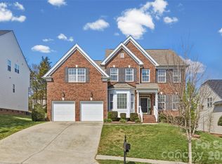 7824 Whisperingwood Dr, Harrisburg, NC 28075