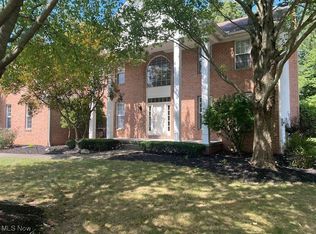 5810 Rosewood Dr, Youngstown, OH