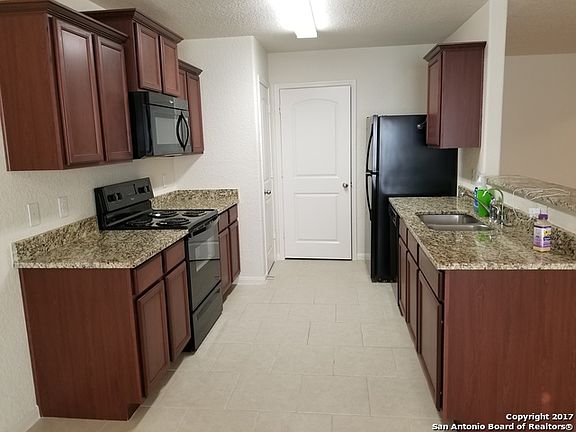 4th image of 6635 Luckey Sq