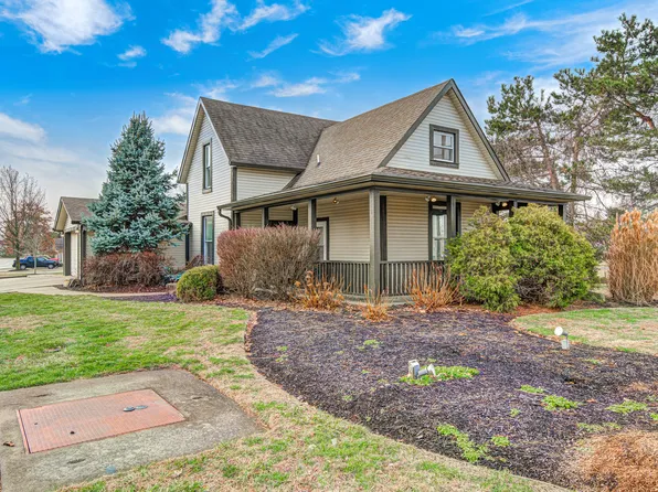 2051 Woodberry Dr, Danville, IN 46122