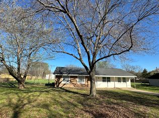 122 Sandy Ln, Waxahachie, TX 75165