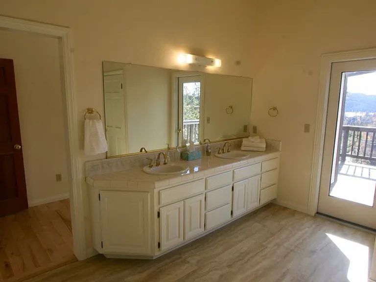 1273 Yosemite Dr — Photo 13