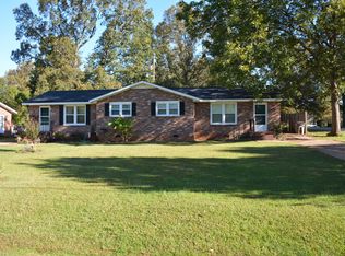 9 Courtney Cir, Greenville, SC 29617