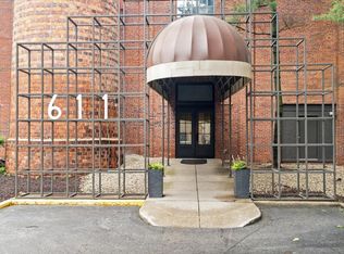 611 N Park Ave APT 201, Indianapolis, IN 46204