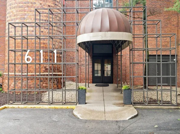 611 N Park Ave APT 201, Indianapolis, IN 46204