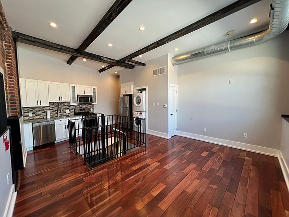 5th image of 1025 E Montgomery Ave #O6