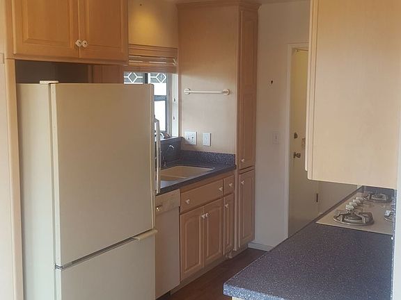 5th image of 2532 Selrose Ln
