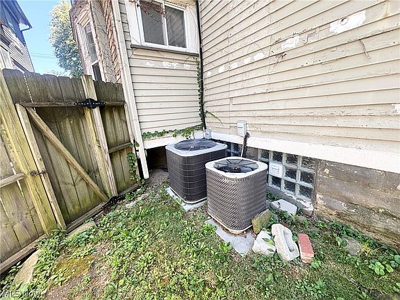 5th image of 3174 W 14th St