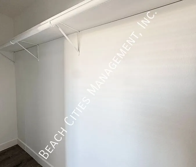 623 Walnut Ave #5 — Photo 23
