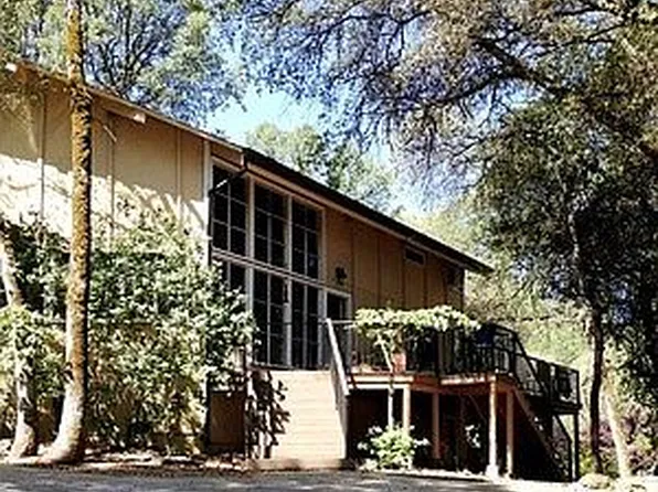 14216 Torrey Pines Dr, Auburn, CA 95602