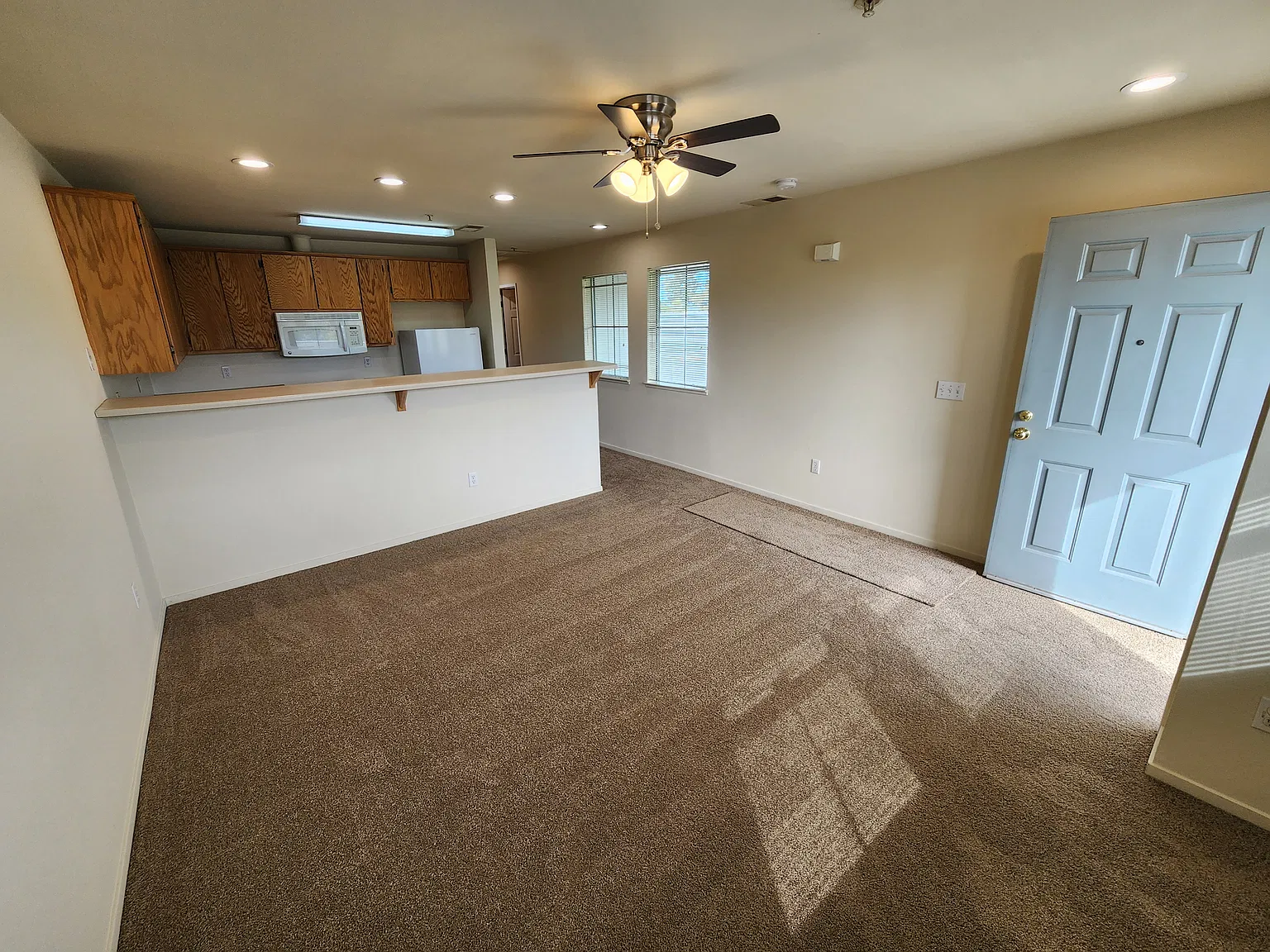 1 bed, 800 sqft, $1,925 — Photo 3