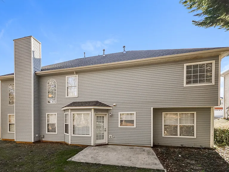 5621 Winchester Pl — Photo 17