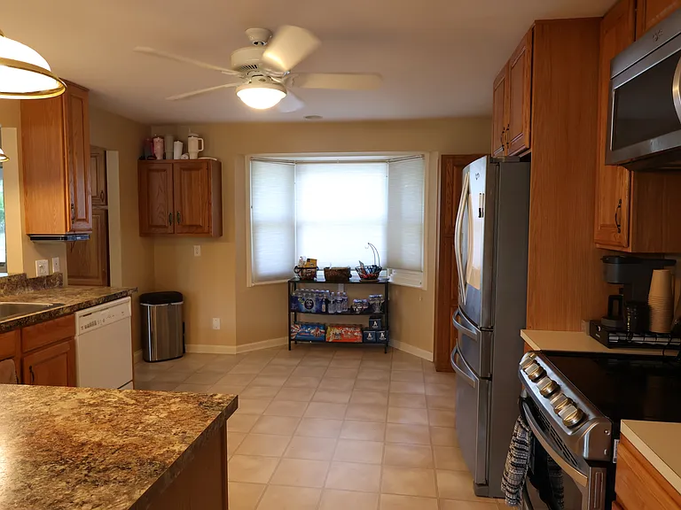 690 Terrace Lake Rd — Photo 85