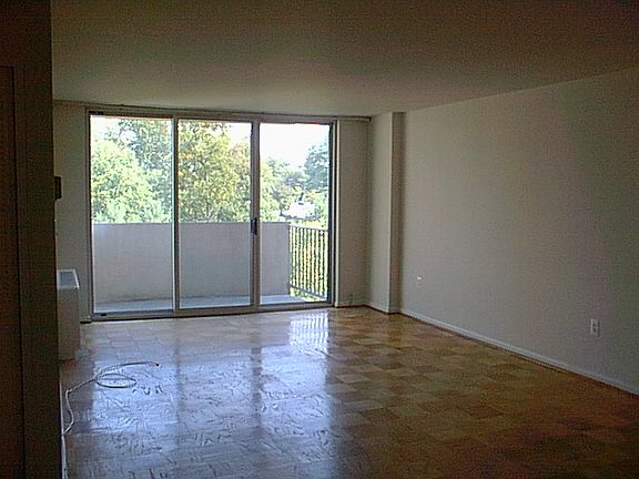 Large living-room with balcony
