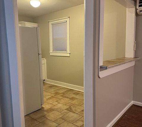 3rd image of 3007 Market St #A
