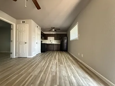 2834 Cedar Cir #3 — Photo 2