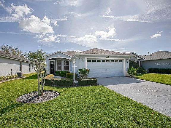 3rd image of 5601 Aurora Dr