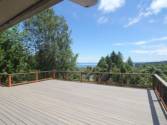 2nd image of 120 Pioneer Dr