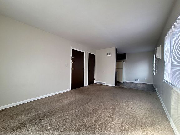 5th image of 127 Scott Ave APT 4